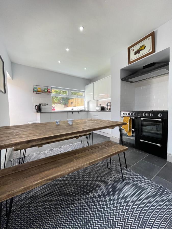 Feriehus Great Located Victorian House With Amenities