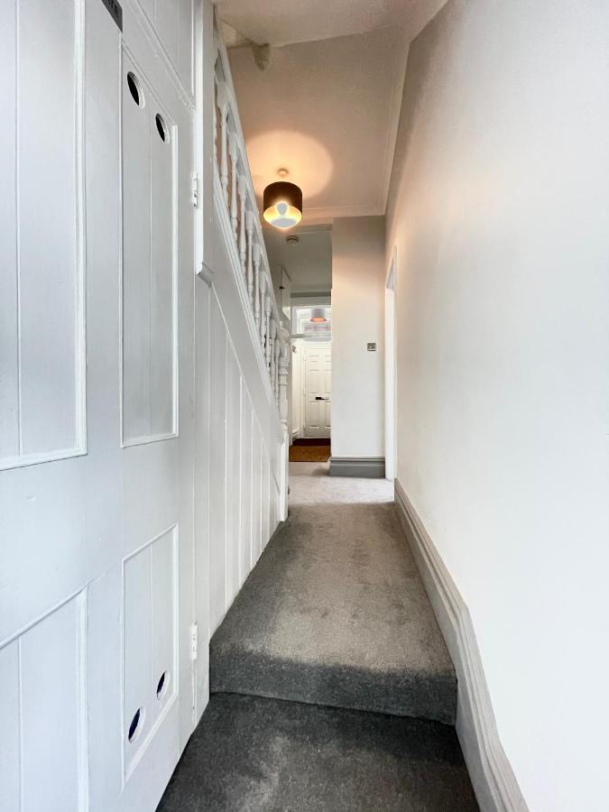 Сasa de vacaciones Great Located Victorian House With Amenities